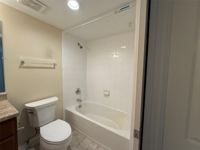 Building Photo - 8415 Hearth Dr