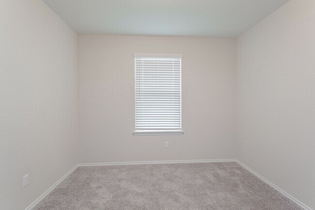 Building Photo - 632 Reinhardt Blvd