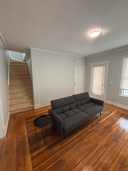 Building Photo - 1400 Bemis St SE