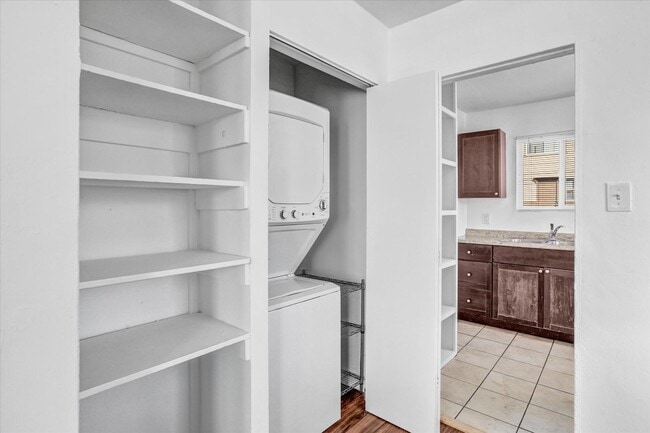 Building Photo - 2084-2094 Burroughs Street