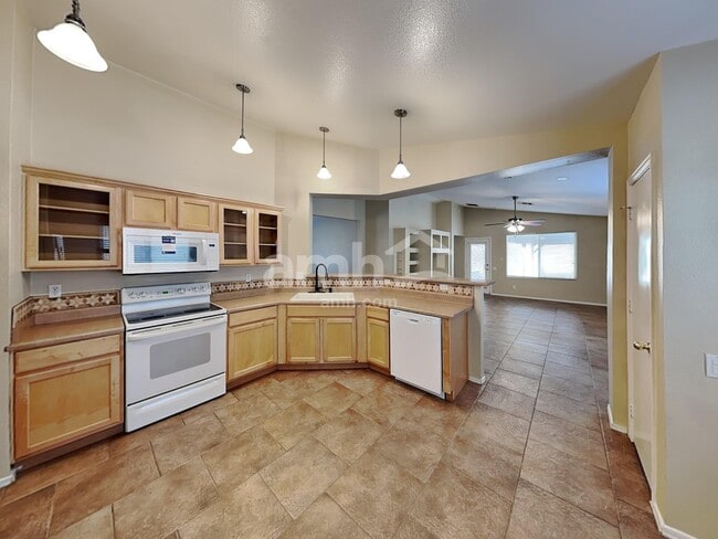 Building Photo - 3002 N 130th Ave