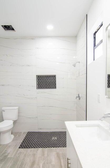 Building Photo - 8126 Thruso Rd