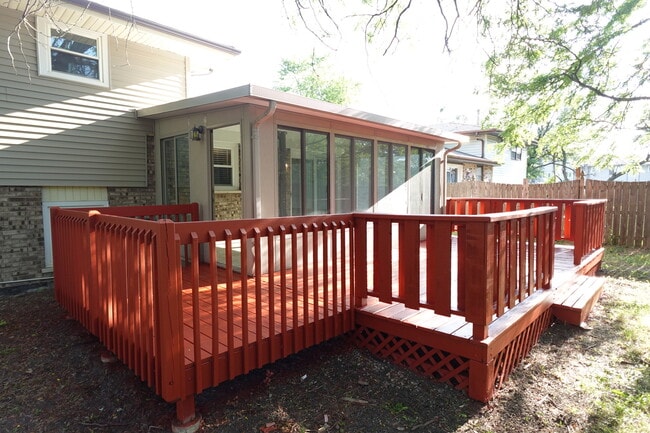 Building Photo - 3136 Olive Rd
