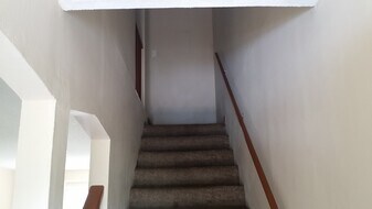 Building Photo - 2325 West Pensacola St 139