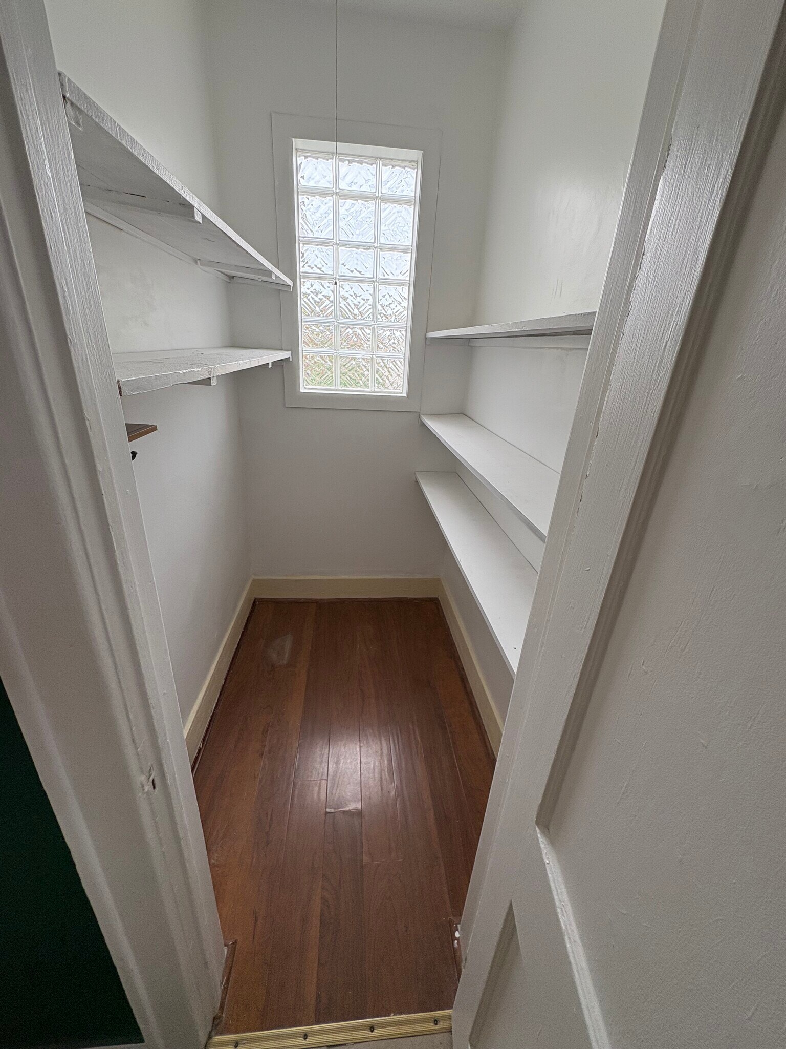 Building Photo - 3983 Talbot St