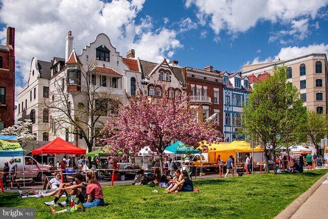 Building Photo - 1740 18th St NW