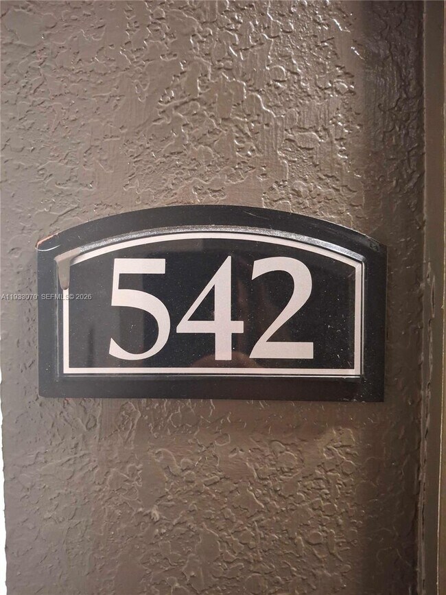 Building Photo - 6001 SW 70th St