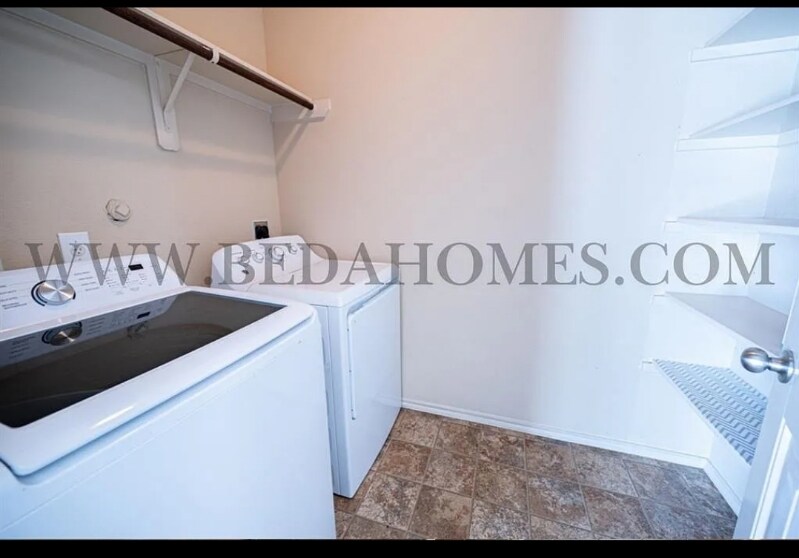 Building Photo - 7880 Galleon Field Ln