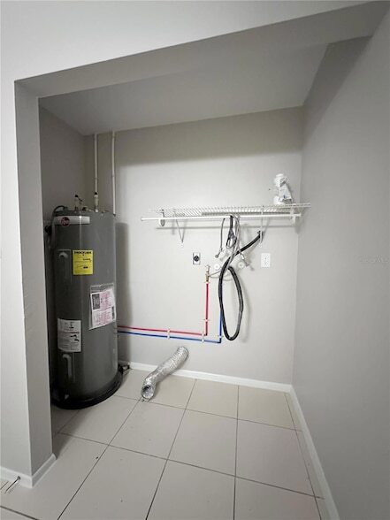 Building Photo - 9264 Anita Ave