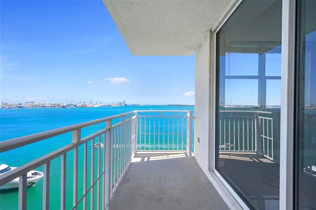 Building Photo - 770 Claughton Island Dr