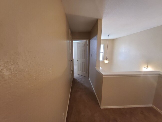 Building Photo - 14819 Mountainside Ridge