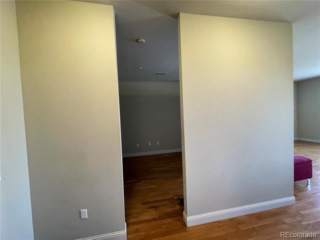 Building Photo - 5401 S Park Terrace Ave