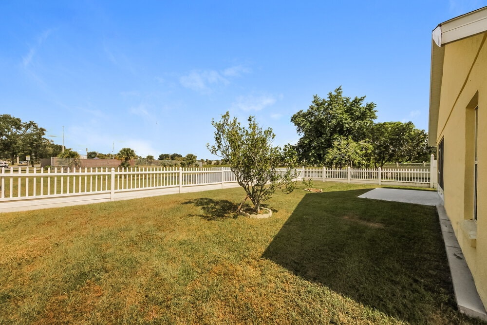 Building Photo - 1853 Wimbledon St