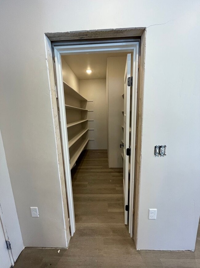 Building Photo - 7404 N Paw St