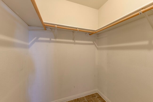 Building Photo - 4201 Thunder Creek Dr