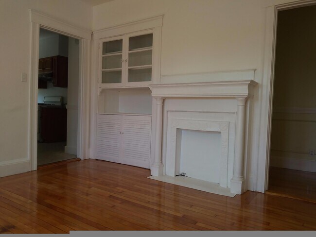 Building Photo - 1102 Boylston St