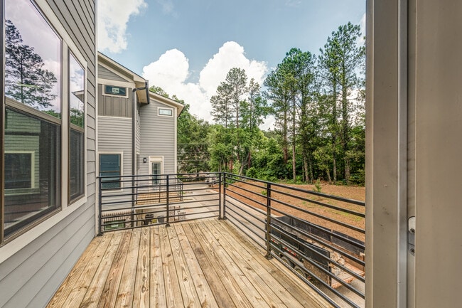 Building Photo - 3561 Blair Cir NE