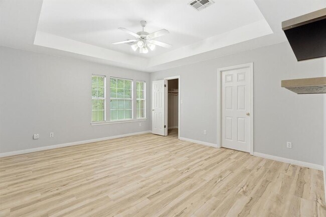 Building Photo - 15224 Calaveras Dr