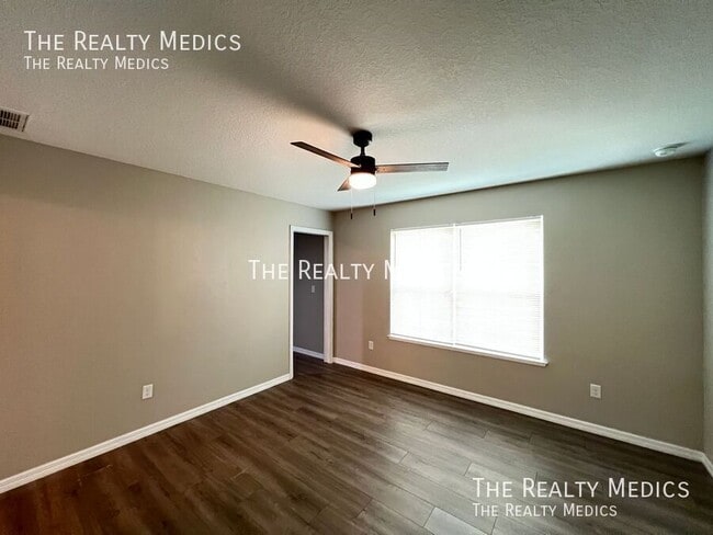 Building Photo - 461 Malauka Loop