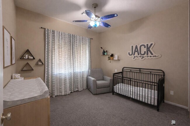 Building Photo - 10745 E 38th Ln