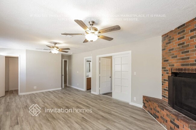 Building Photo - 3114 W Charter Oak Rd