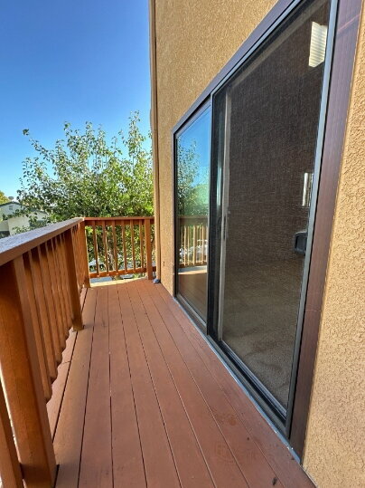 Building Photo - Pet Friendly