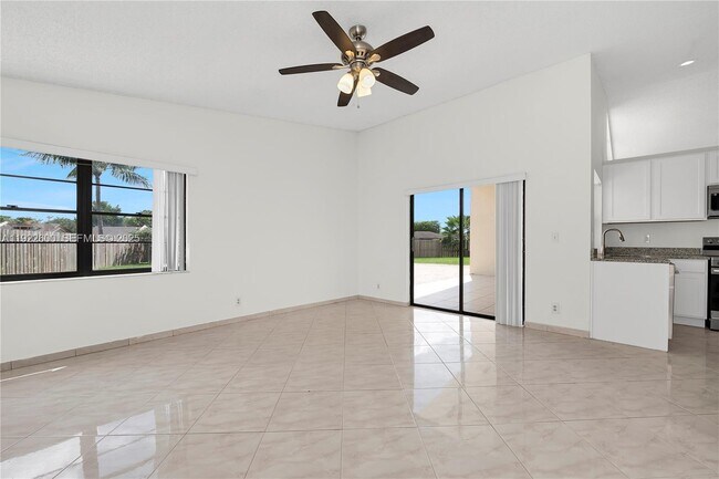 Building Photo - 3104 NW 109th Ave