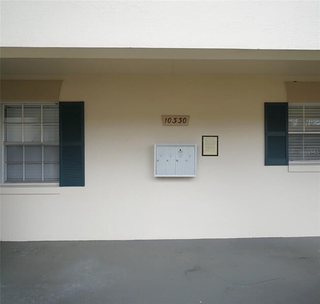 Building Photo - 10330 Carrollwood Ln