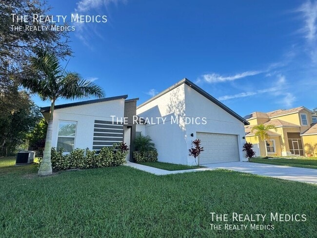 Building Photo - 304 Big Sioux Ln