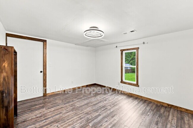 Building Photo - 10317 NC 42