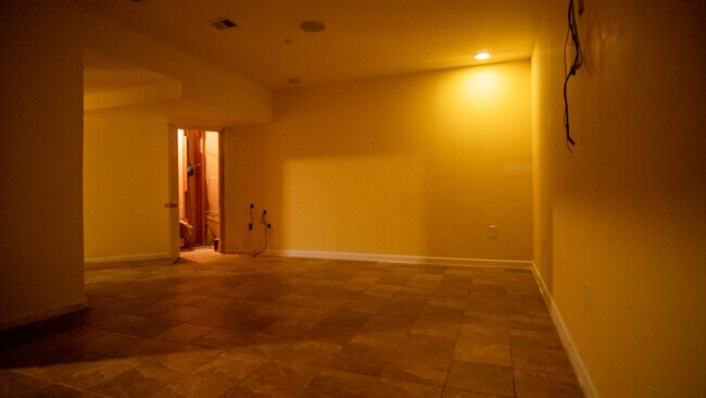 Building Photo - 4302 Stablemere Ct