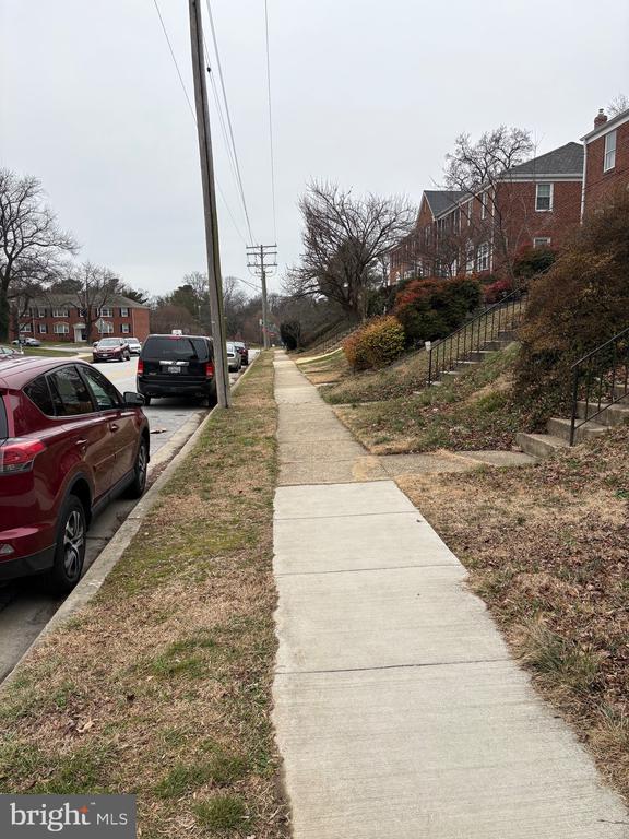 Building Photo - 146 Dumbarton Rd