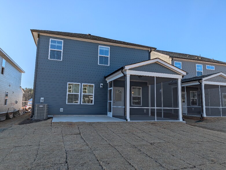 Building Photo - 525 Prestonfield Wy