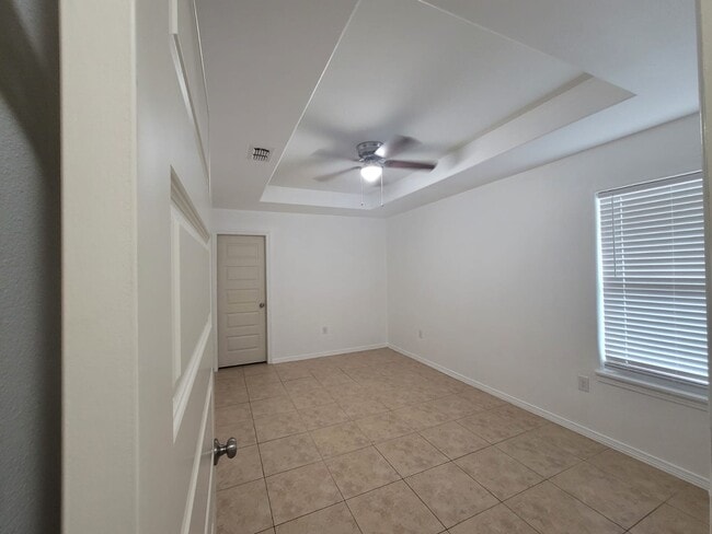 Building Photo - 139 Kleberg Ave