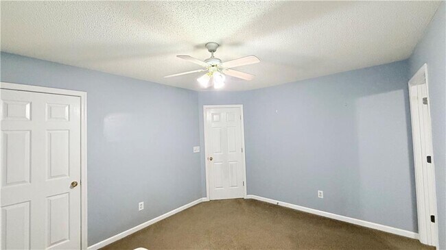 Building Photo - 4166 Glenaire Way NW