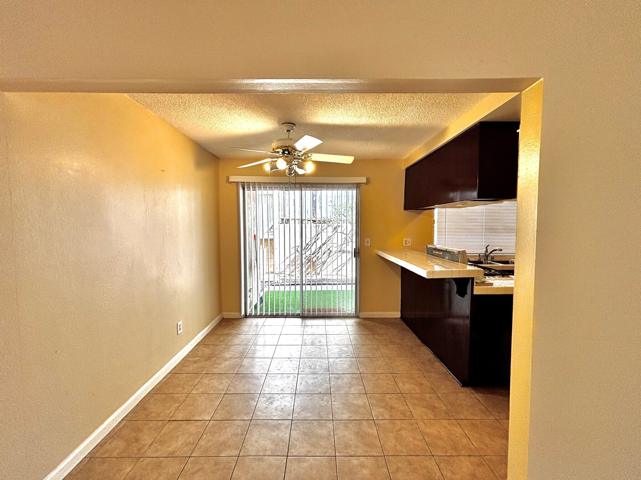Building Photo - 1601 Via Mirada