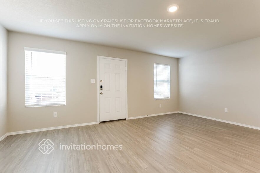 Building Photo - 7307 Alcazar Gate