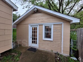 Building Photo - 224 Grandview Ave
