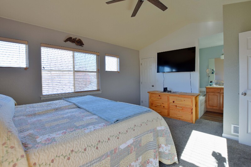 Building Photo - 4036 Plum Creek Dr