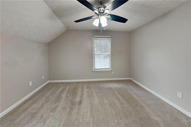 Building Photo - 772 Rockfount Way
