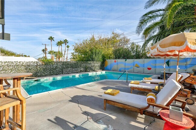 Building Photo - 1607 Pawnee Dr