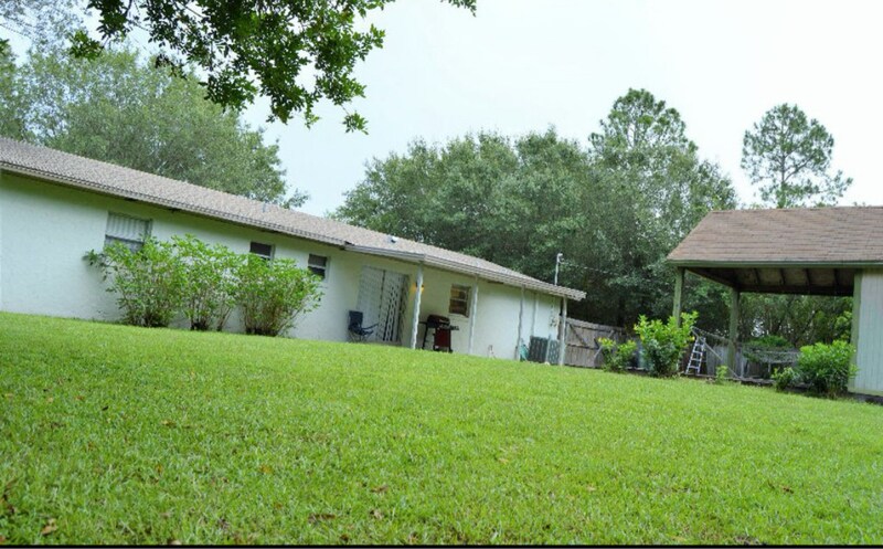 Building Photo - 5325 Lake Haven Blvd