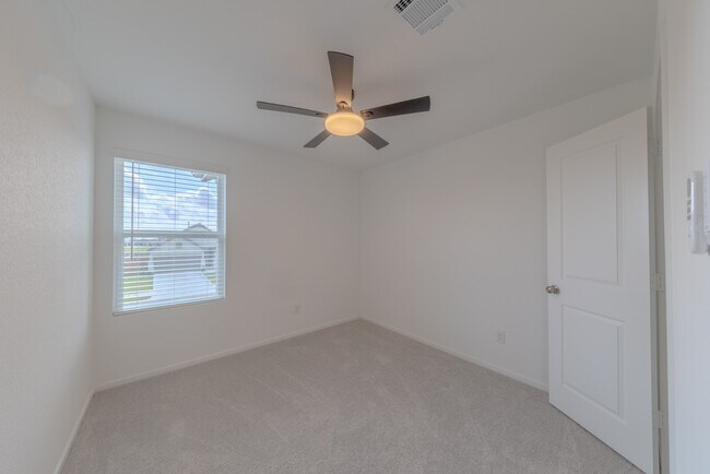 Building Photo - 2074 Solstice Lndg Dr