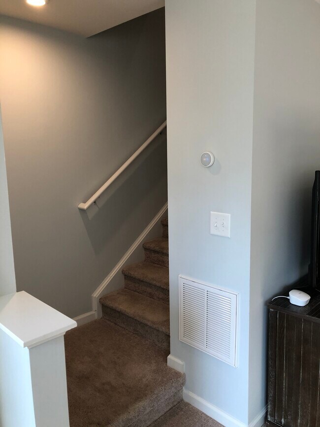 Stairs Going To Upper Floor - 5202 Austin Knoll Ct