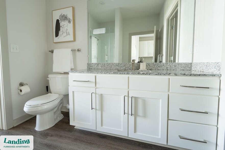 Building Photo - 340 W 25th St