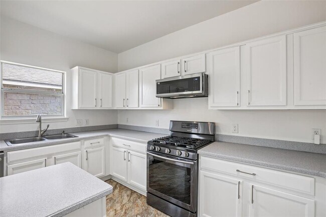 Building Photo - 11736 Dunfries Ln