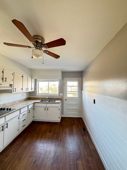 Building Photo - 2103 McBrien Rd