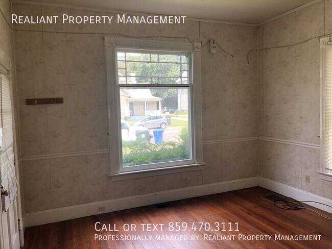 Building Photo - 360 Woodland Ave