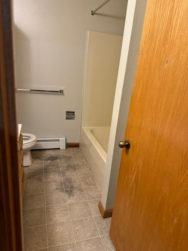 Building Photo - Spacious 3-Bedroom Home with Bonus Rooms in SoBoCo School District!