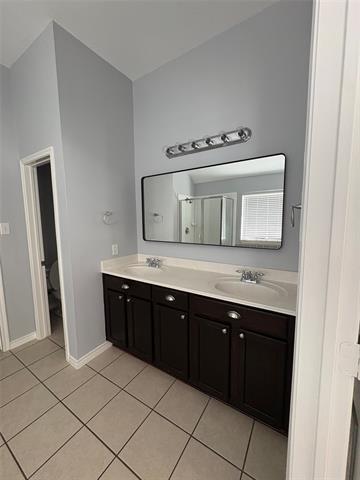 Building Photo - 933 Wenk Ct